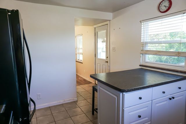 434 Mary St, Jeannette, PA 15644