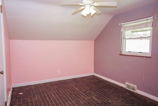 434 Mary St, Jeannette, PA 15644