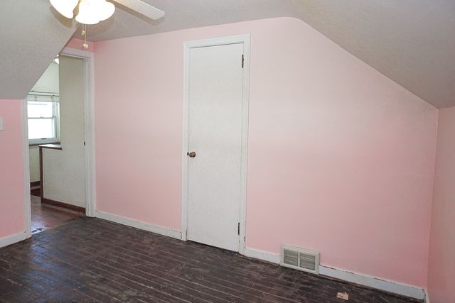434 Mary St, Jeannette, PA 15644