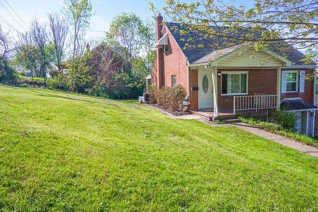 434 Mary St, Jeannette, PA 15644