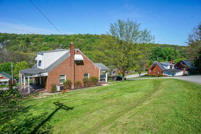 434 Mary St, Jeannette, PA 15644
