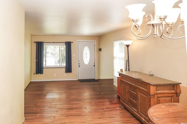 434 Mary St, Jeannette, PA 15644