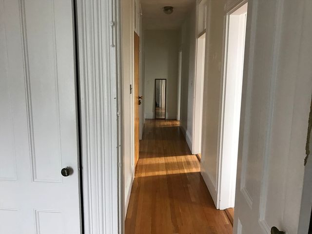 118 Inman St 3, Cambridge, MA 02139
