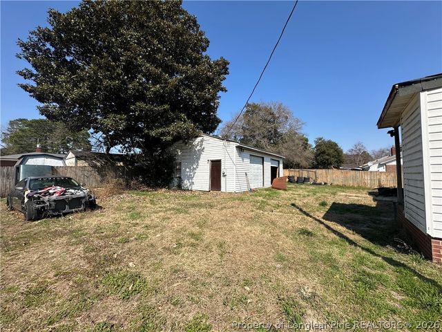 1110 Martindale Drive, Fayetteville, NC 28304