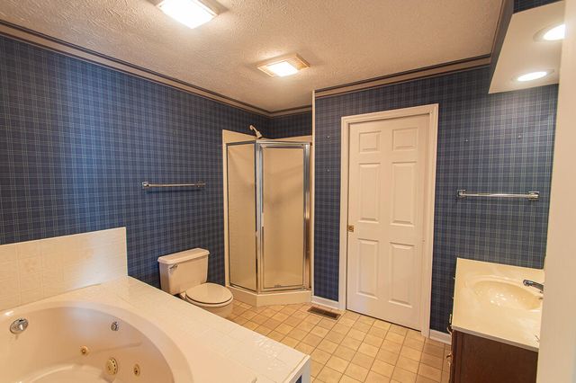 101 Deer Run, Frankfort, KY 40601