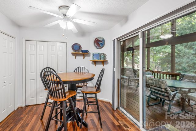 31 Hillcreek Drive, Asheville, NC 28804