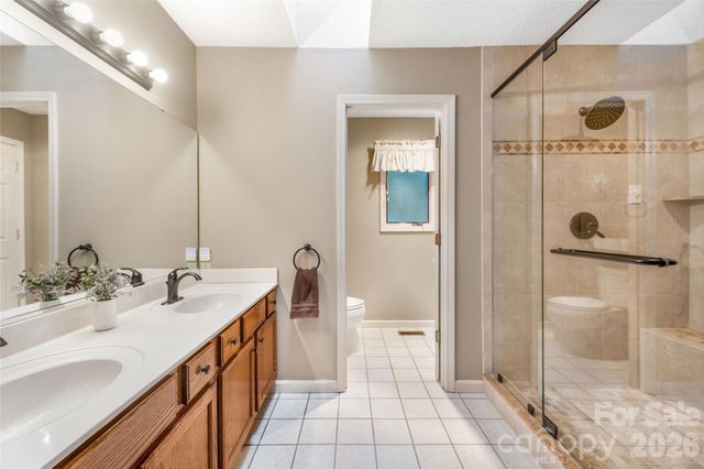 31 Hillcreek Drive, Asheville, NC 28804