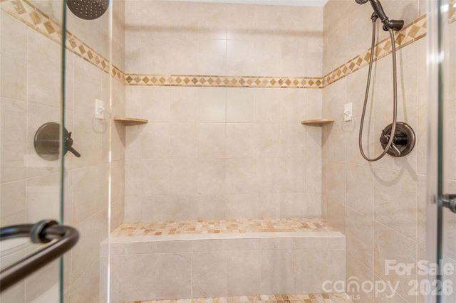 31 Hillcreek Drive, Asheville, NC 28804