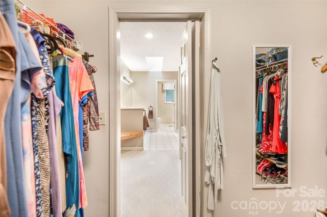31 Hillcreek Drive, Asheville, NC 28804