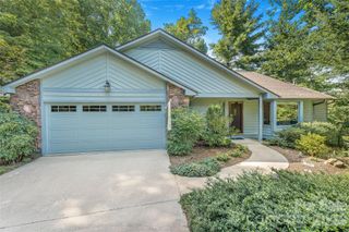 31 Hillcreek Drive, Asheville, NC 28804