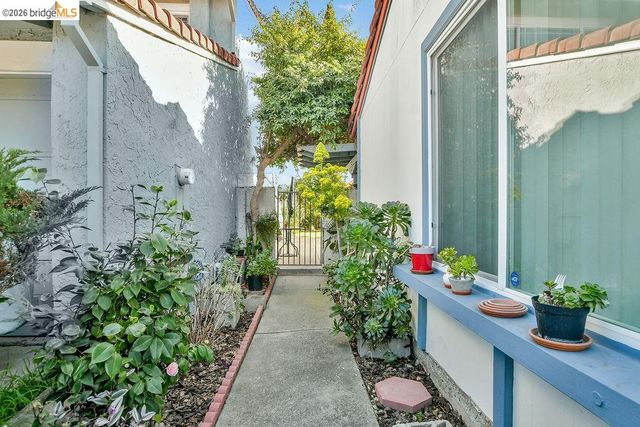 1198 Spiro Dr, San Jose, CA 95116