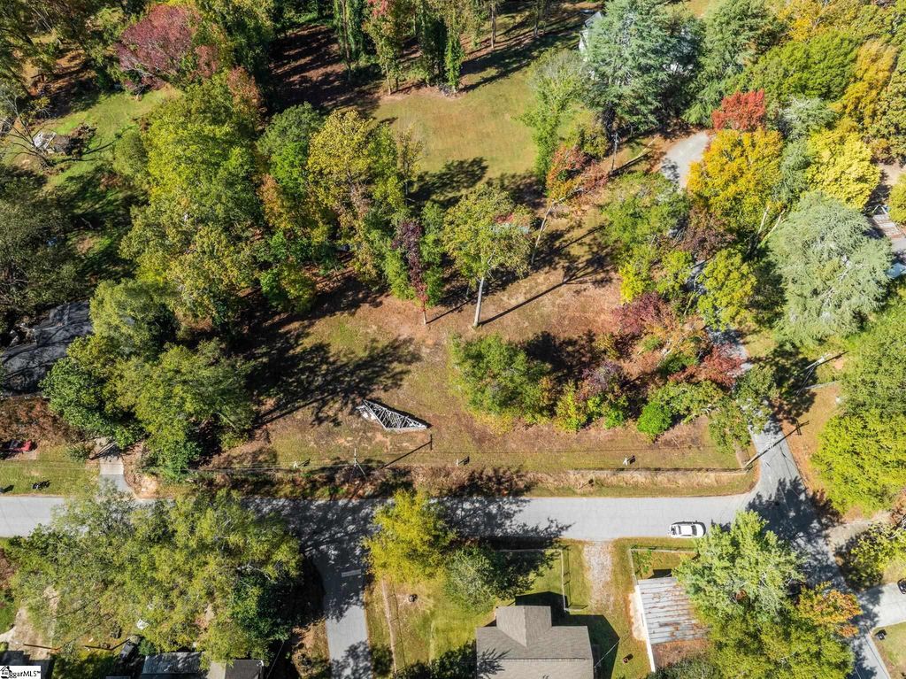 100 Nature Trail, Greenville, SC 29609