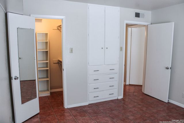 8401 N New Braunfels Ave Apt 109, San Antonio, TX 78209