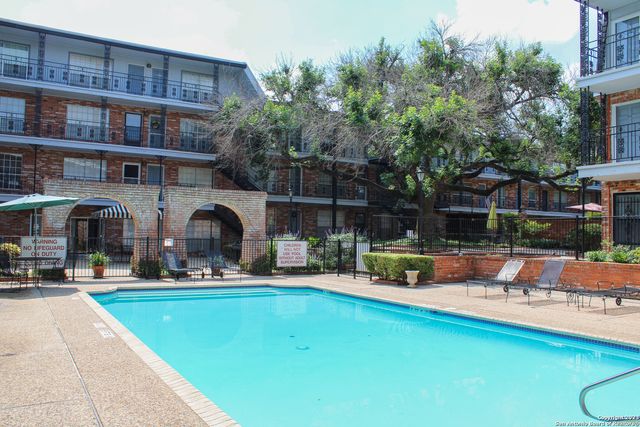 8401 N New Braunfels Ave Apt 109, San Antonio, TX 78209