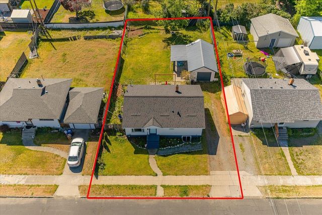 2515 N Julia St, Spokane, WA 99217