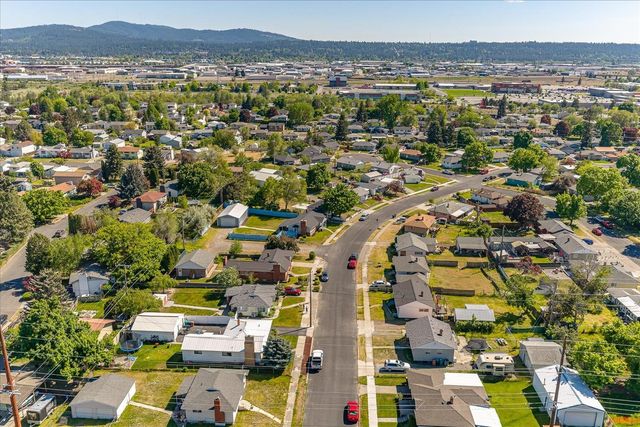 2515 N Julia St, Spokane, WA 99217