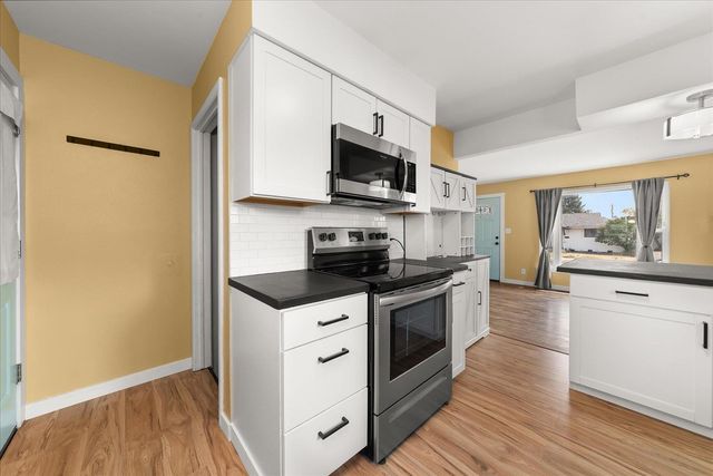 2515 N Julia St, Spokane, WA 99217