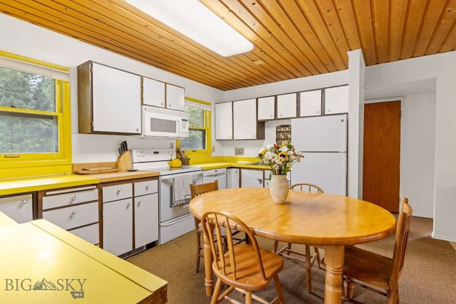 140 Luhn, Gallatin Gateway, MT 59730