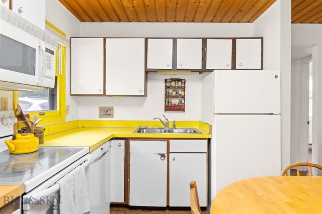 140 Luhn, Gallatin Gateway, MT 59730