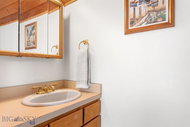 140 Luhn, Gallatin Gateway, MT 59730