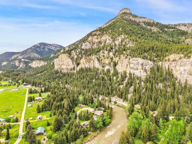 140 Luhn, Gallatin Gateway, MT 59730