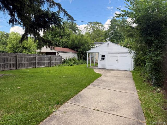 14360 Grandville Avenue, Detroit, MI 48223