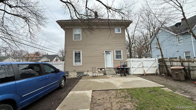 101 N Johnson Street, Pontiac, MI 48341
