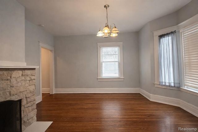 101 N Johnson Street, Pontiac, MI 48341
