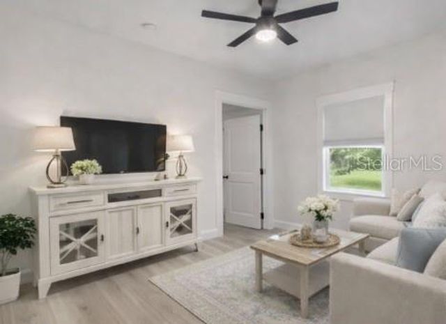 9061 KATHERINE WAY, Fanning Springs, FL 32693