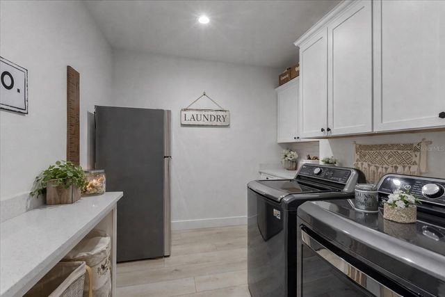 9061 KATHERINE WAY, Fanning Springs, FL 32693