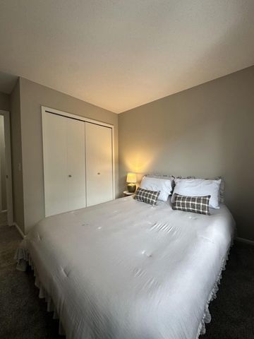 9872 7th Street NE, Blaine, MN 55434