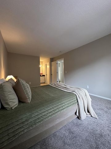 9872 7th Street NE, Blaine, MN 55434