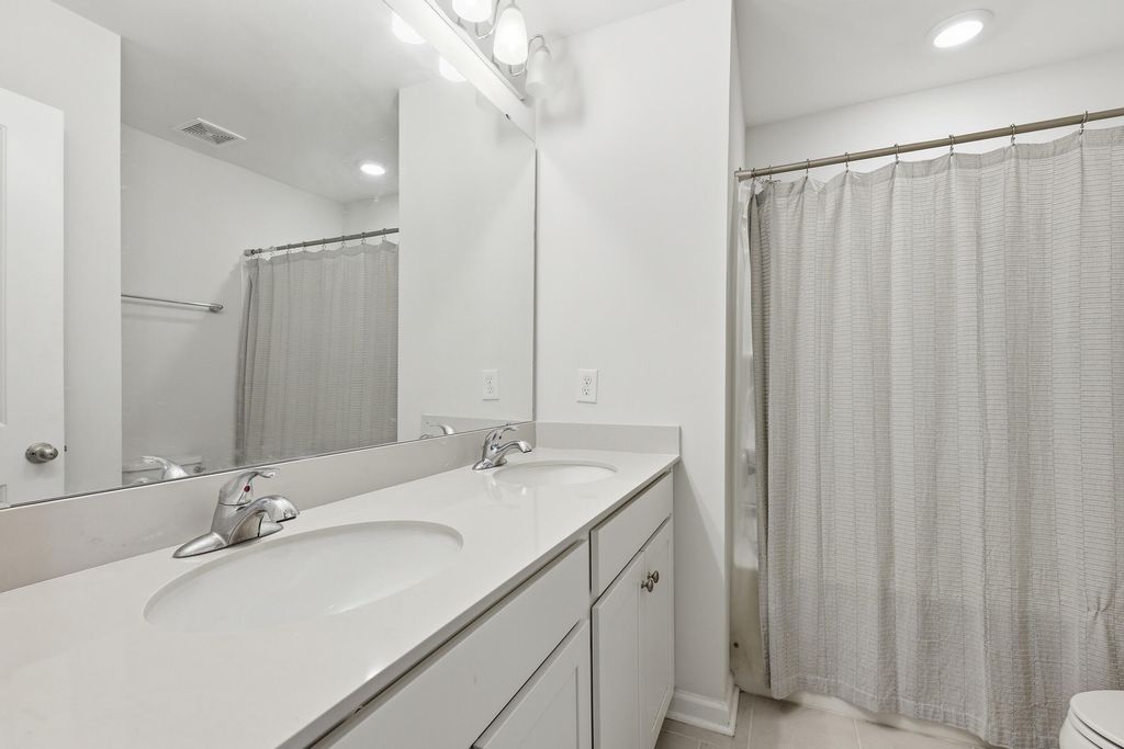 Image 23 of property listing at 451 Trotters, Moncks Corner, SC 29461