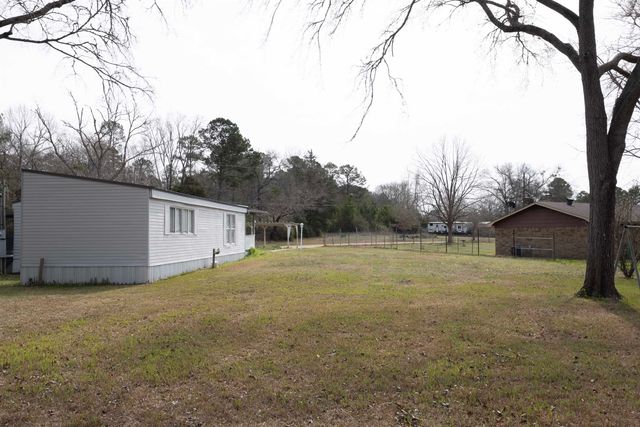 10505 Red Bud, New London, TX 75682