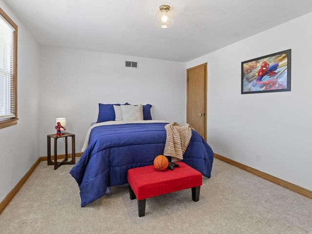 3893 N 40th STREET, Milwaukee, WI 53216