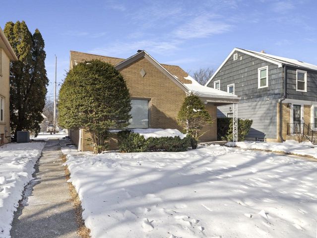 3893 N 40th STREET, Milwaukee, WI 53216