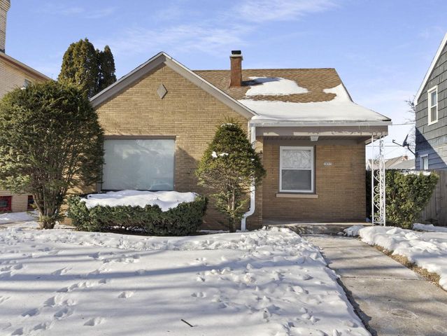 3893 N 40th STREET, Milwaukee, WI 53216