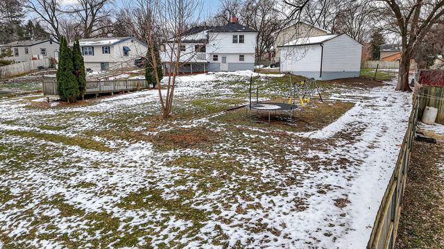 318 Fleetwood Drive, Des Moines, IA 50315