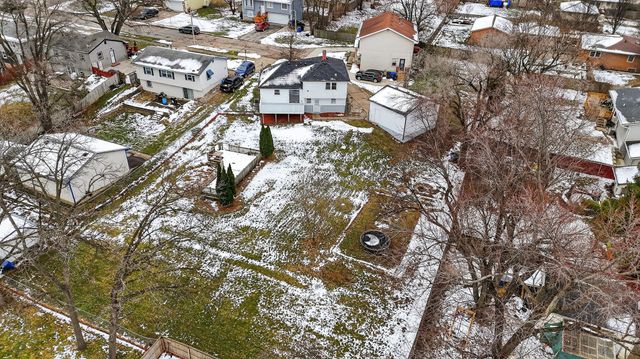 318 Fleetwood Drive, Des Moines, IA 50315