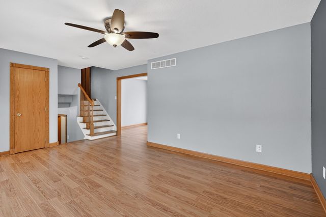 318 Fleetwood Drive, Des Moines, IA 50315