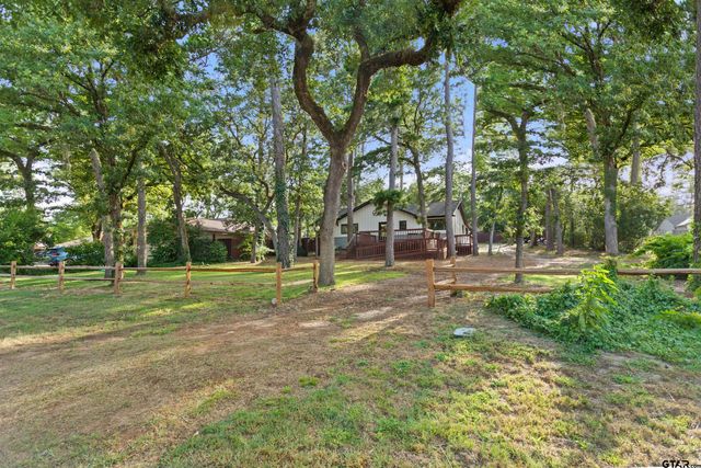414 E Hideaway Ln, Hideaway, TX 75771