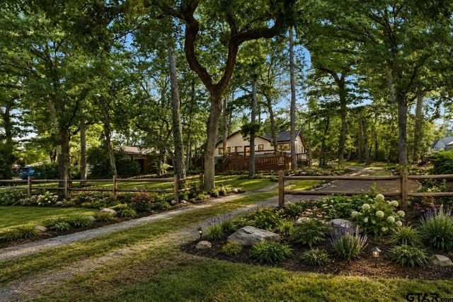 414 E Hideaway Ln, Hideaway, TX 75771