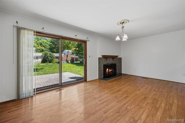 14018 Greentrees Street, Riverview, MI 48193