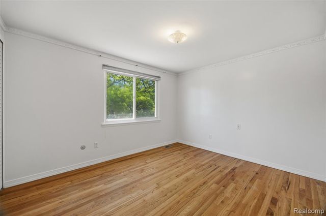14018 Greentrees Street, Riverview, MI 48193