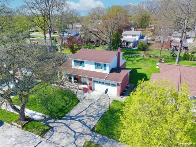 14018 Greentrees Street, Riverview, MI 48193