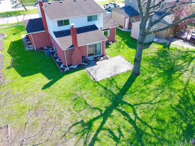 14018 Greentrees Street, Riverview, MI 48193
