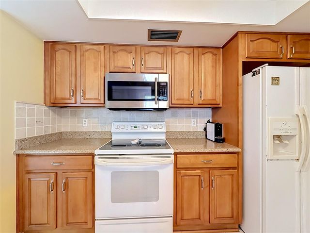 14482 110TH TERRACE, Largo, FL 33774