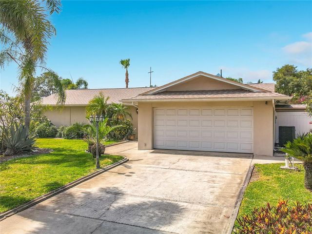 14482 110TH TERRACE, Largo, FL 33774