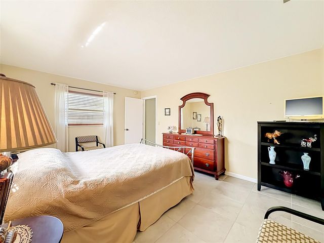 14482 110TH TERRACE, Largo, FL 33774