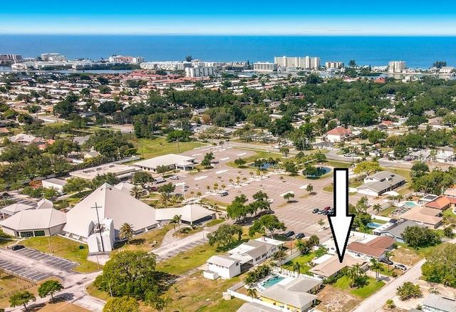 14482 110TH TERRACE, Largo, FL 33774